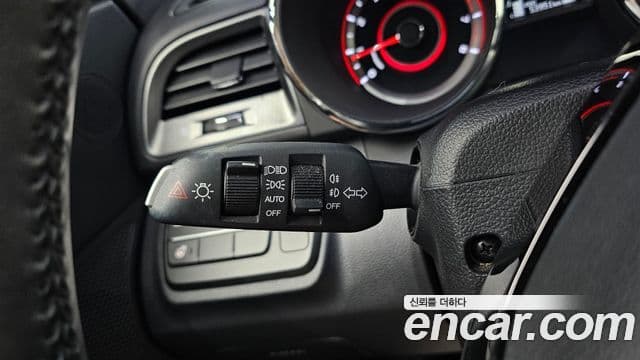 KG모빌리티(SsangYong) Tivoli VX 2WD, 2017 18