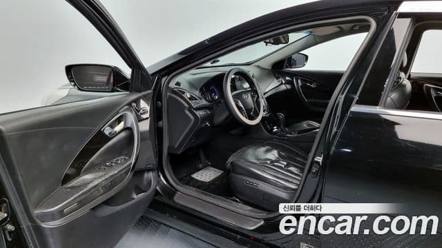 Hyundai Grandeur HG LPG HG300 таксомоторный тип, 2011 11