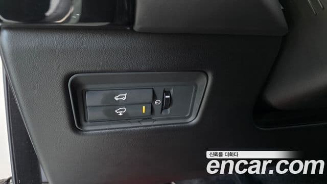 Land Rover Range Rover 4세대 4.4 SDV8 Vogue SE дизель, 2015 13