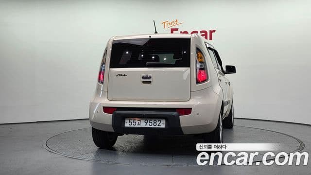 Kia Soul 1.6 Smart, 2011 4