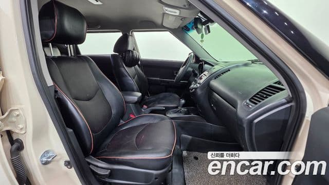 Kia Soul 1.6 Smart, 2011 10