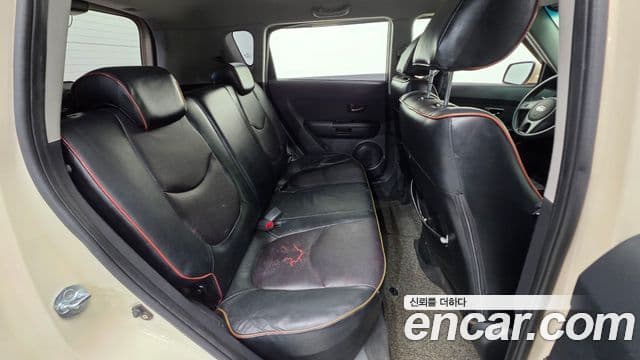 Kia Soul 1.6 Smart, 2011 19