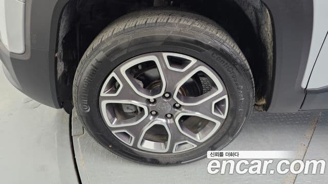 Jeep Renegade 2.0 дизель Limited AWD, 2015 все фото