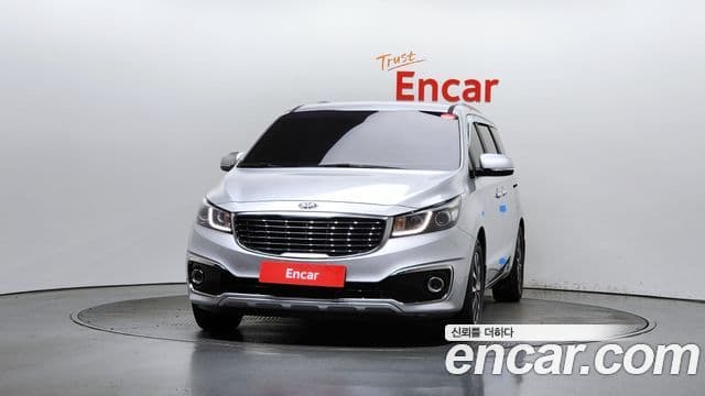 Kia All New Carnival Luxury, 2015 3