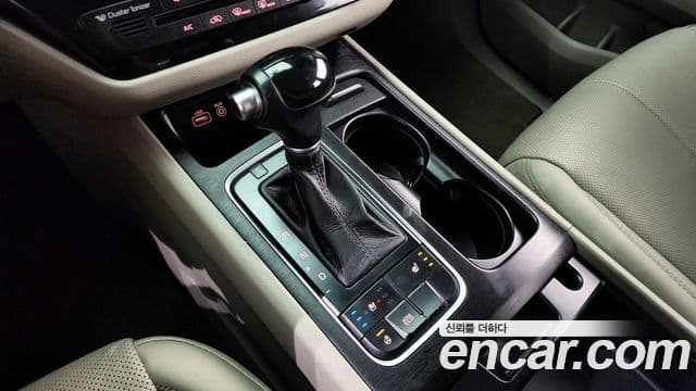 Kia All New Carnival Luxury, 2015 9