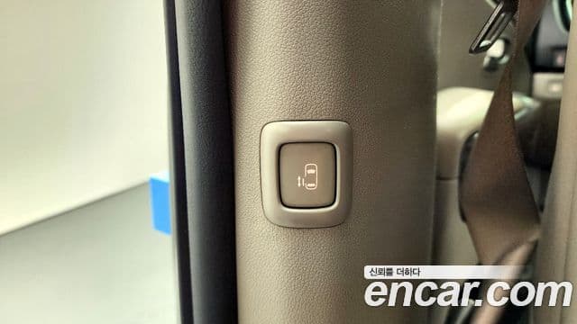 Kia All New Carnival Luxury, 2015 19