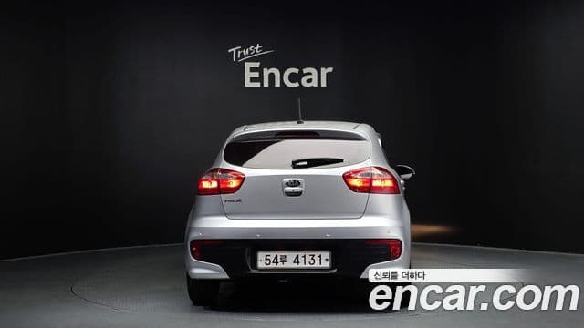 Kia The / новый New Pride Luxury, 2015 4