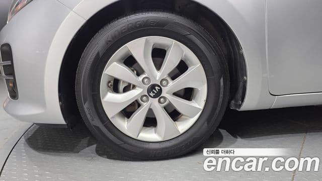 Kia The / новый New Pride Luxury, 2015 все фото