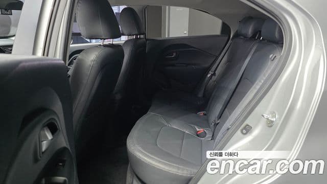 Kia The / новый New Pride Luxury, 2015 13