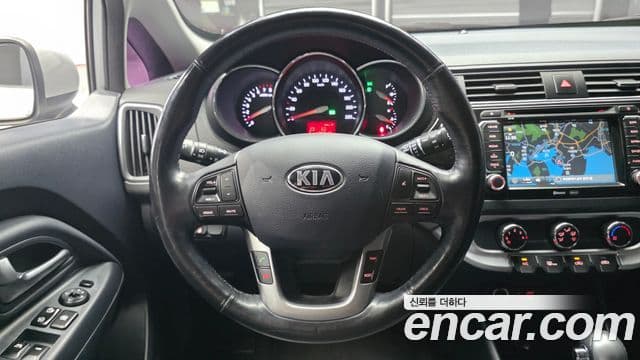 Kia The / новый New Pride Luxury, 2015 14