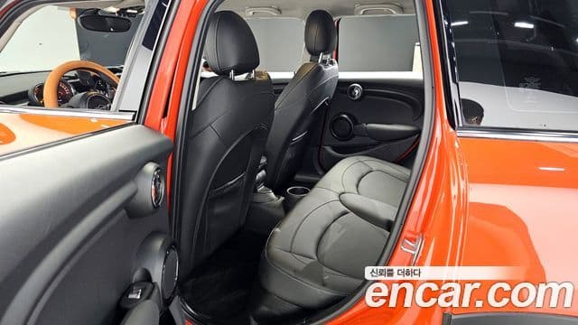 Mini Cooper 3세대, 2021 12