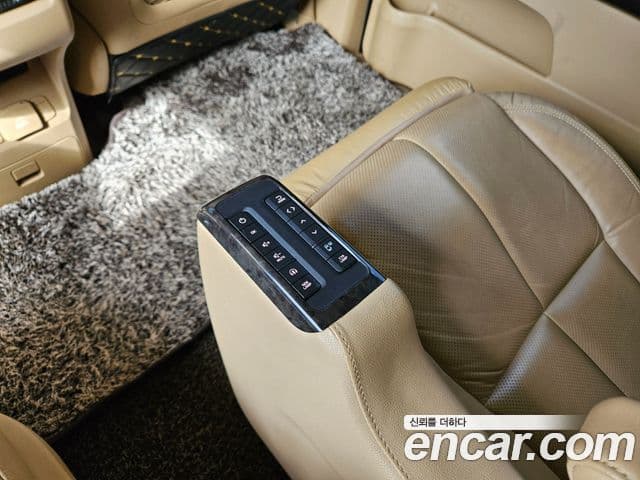 Kia The / новый New Carnival Noblesse Special, 2019 12