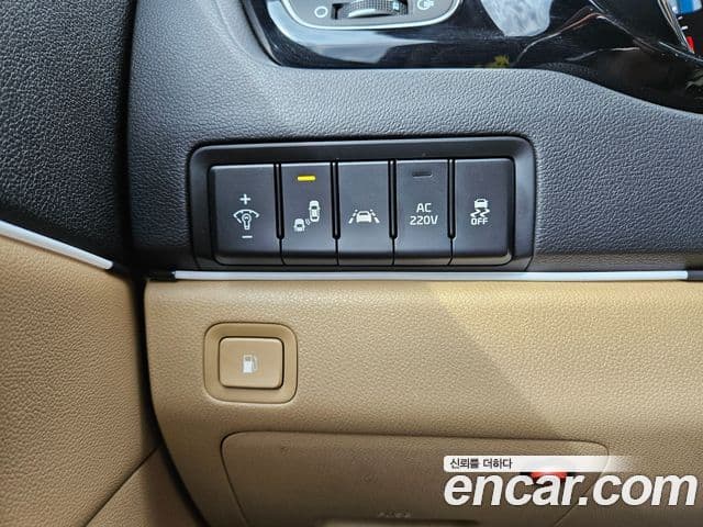 Kia The / новый New Carnival Noblesse Special, 2019 17