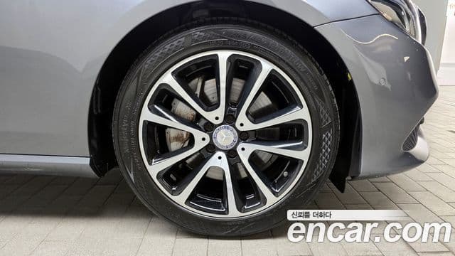 Mercedes-Benz E-класс W213 Avantgarde, 2017 все фото