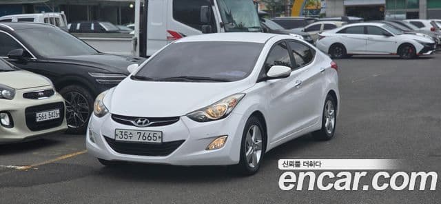 Hyundai Avante MD Modern, 2014 1