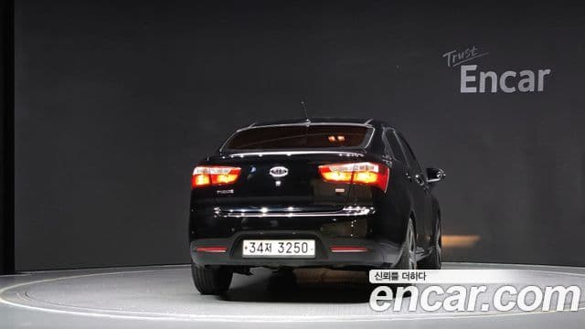 Kia All New Pride Prestige, 2012 4