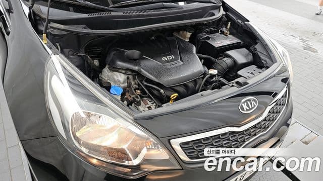 Kia All New Pride Prestige, 2012 6