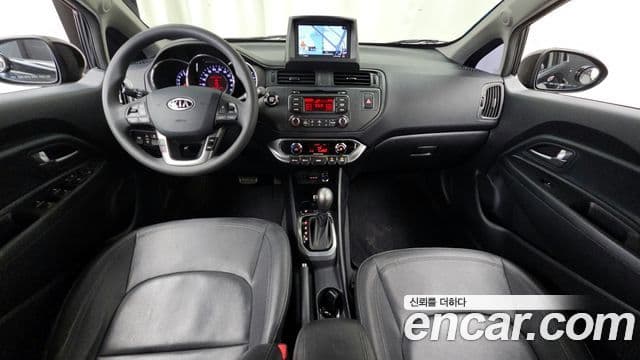 Kia All New Pride Prestige, 2012 7
