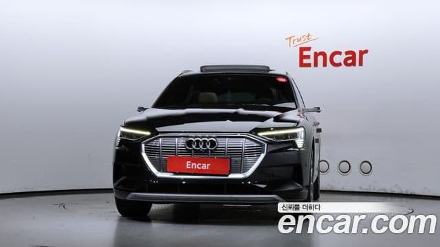 Audi e-Tron, 2020 3