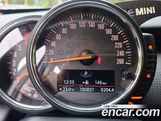 Mini Cooper D 3세대, 2015 8