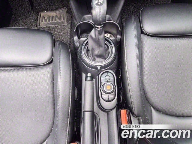 Mini Cooper D 3세대, 2015 9