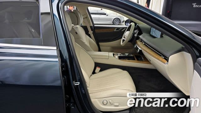 Genesis G80 (RG3) бензин 2.5 турбо AWD, 2023 11