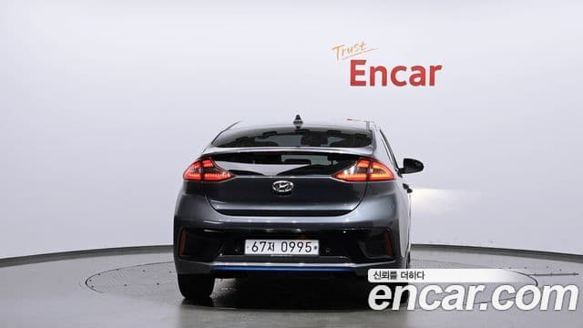 Hyundai Ioniq гибрид, 2016 4