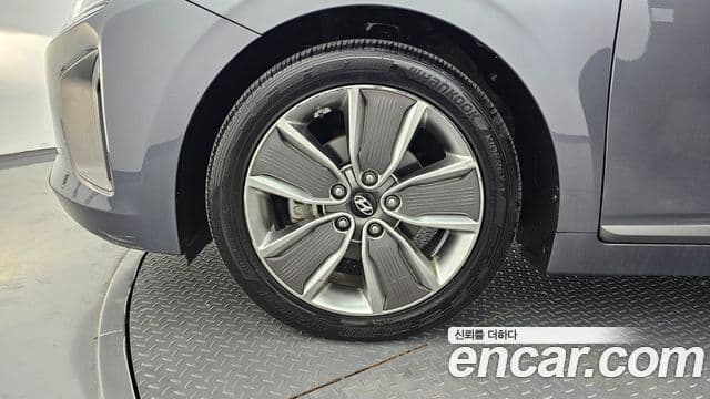 Hyundai Ioniq гибрид, 2016 все фото