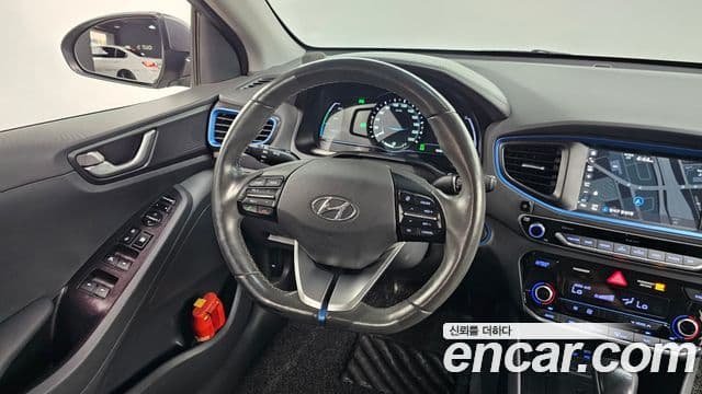 Hyundai Ioniq гибрид, 2016 13