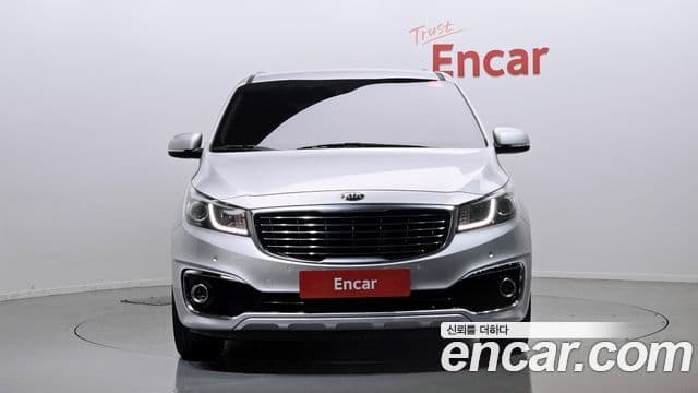Kia All New Carnival Prestige, 2015 3
