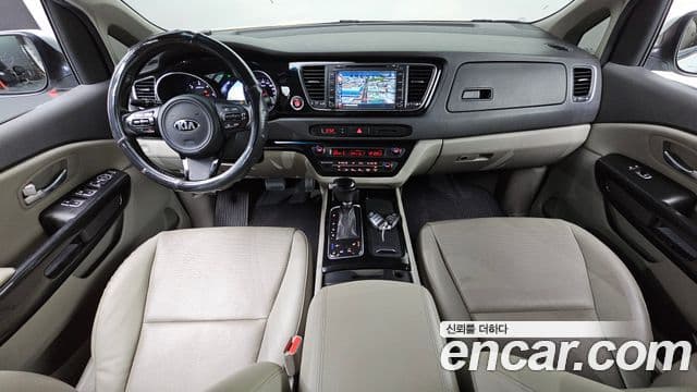 Kia All New Carnival Prestige, 2015 7