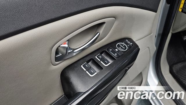 Kia All New Carnival Prestige, 2015 11