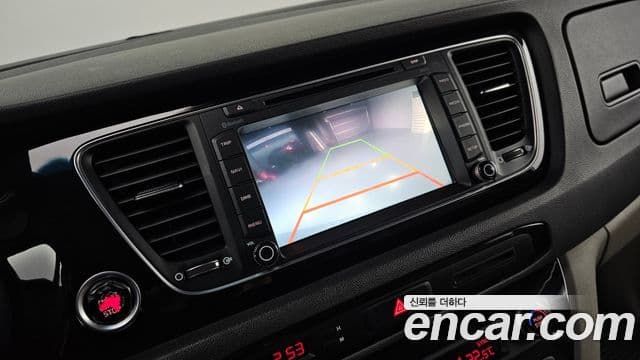 Kia All New Carnival Prestige, 2015 15