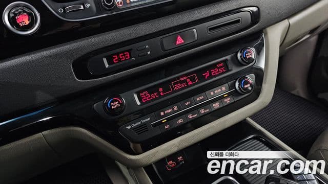 Kia All New Carnival Prestige, 2015 16