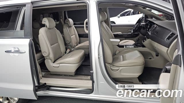 Kia All New Carnival Prestige, 2015 17