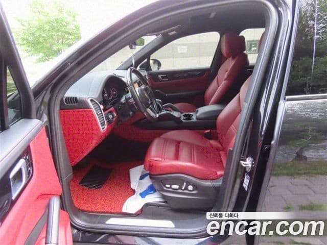 Porsche Cayenne (PO536) 3.0 E-гибрид, 2021 12