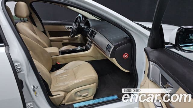 Jaguar New XF X250, 2013 10