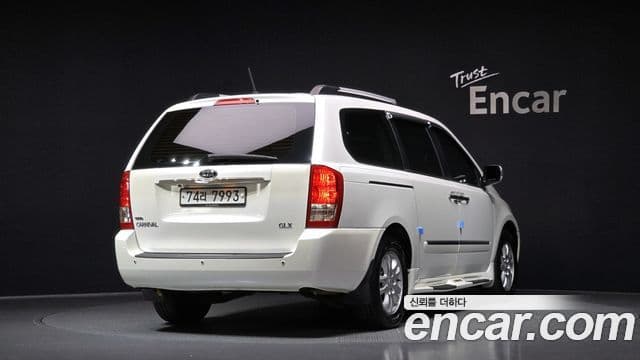 Kia Carnival R Premium, 2012 2