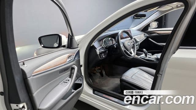 BMW 5시리즈 (G30) 530i Luxury Plus, 2019 10