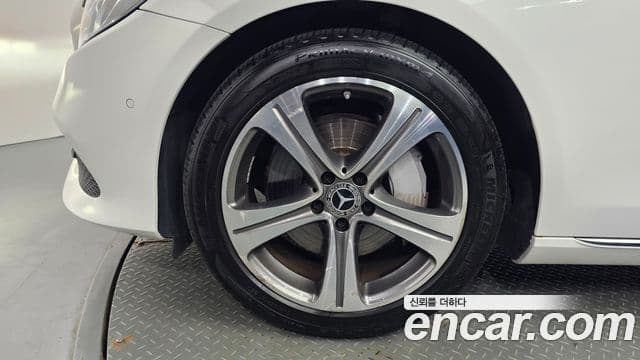 Mercedes-Benz E-класс W213 E300 4MATIC Avantgarde Intelligent Drive, 2017 все фото