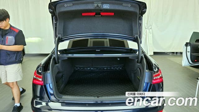 Audi A6 (C8) Premium, 2023 20