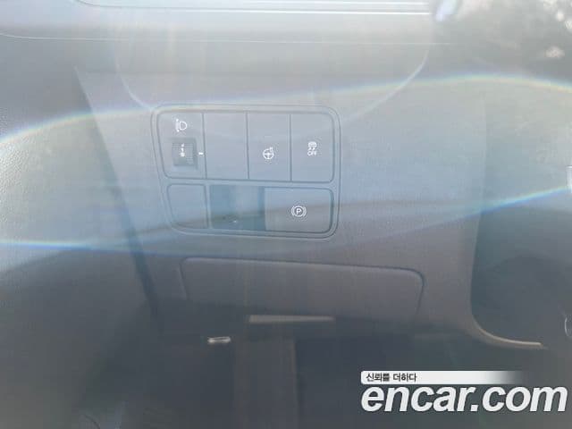 Hyundai Staria Modern, 2025 11