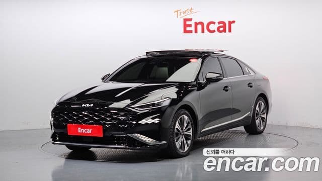 Kia K8 гибрид Signature, 2023 1