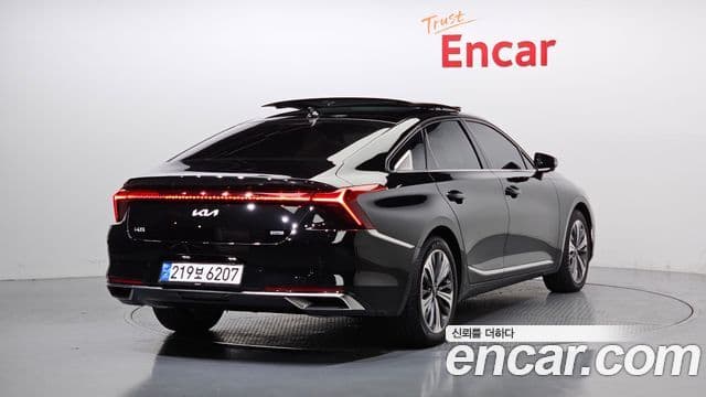 Kia K8 гибрид Signature, 2023 2