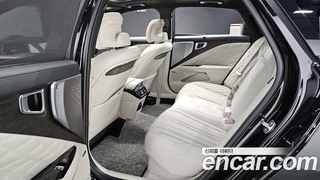 Kia K8 гибрид Signature, 2023 10