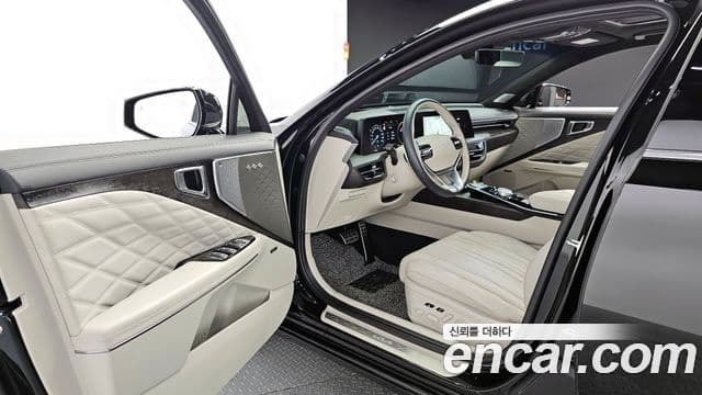 Kia K8 гибрид Signature, 2023 11