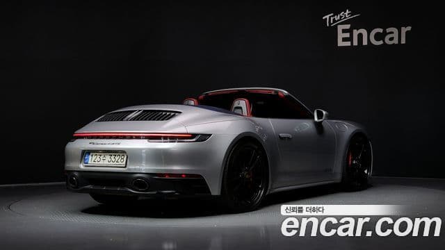 Porsche 911 (992) Carrera 4 GTS кабриолет, 2022 2