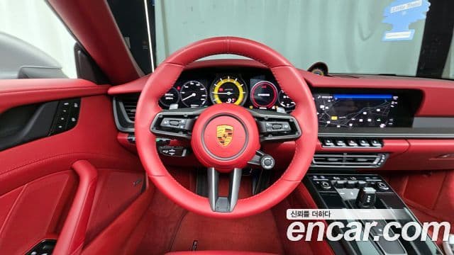 Porsche 911 (992) Carrera 4 GTS кабриолет, 2022 13