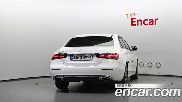 Mercedes-Benz E-класс W213 Avantgarde, 2021 4