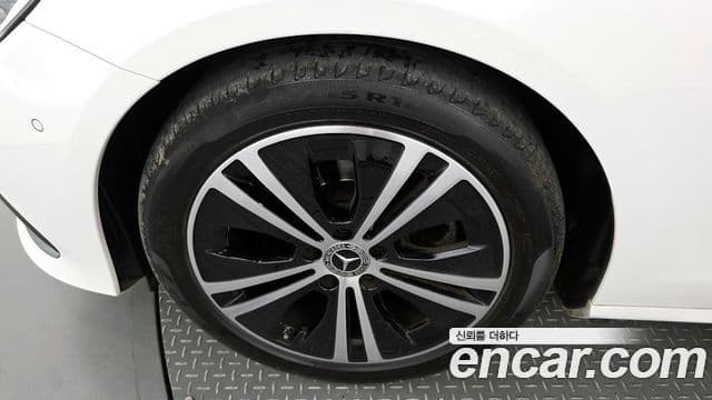 Mercedes-Benz E-класс W213 Avantgarde, 2021 все фото